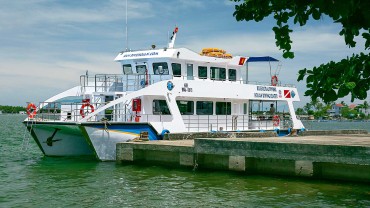Scuba Diving Hoi An PADI Diving Center | Dive Hoi An Scuba Diving Boat at the dock.
