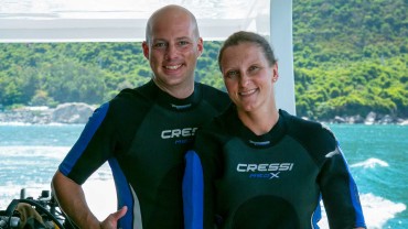 Blue Coral Diving - PADI Dive Center Hoi An Vietnam | Hoi An Diving Center | 2 divers suited up and ready to dive.